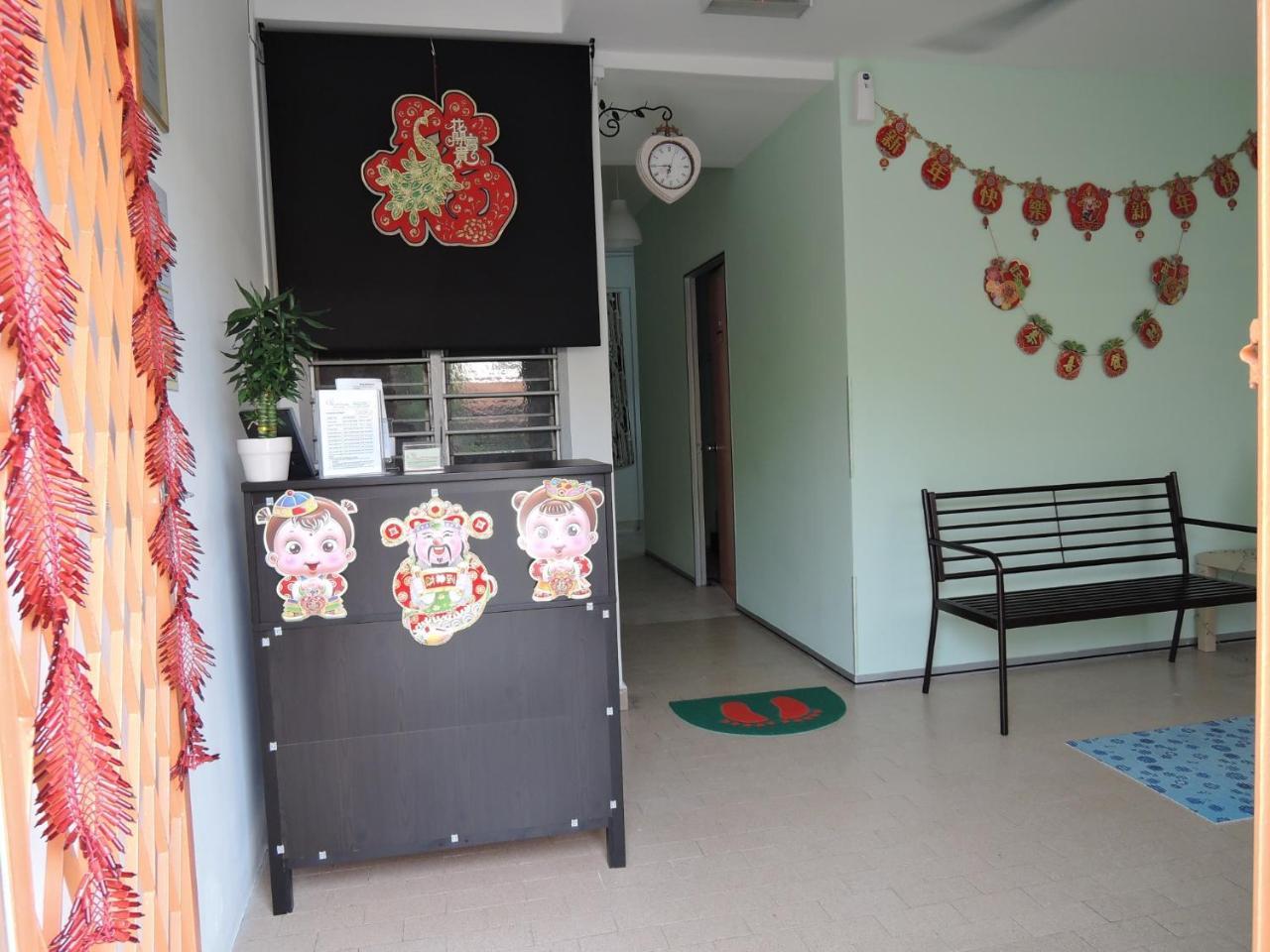 The Pillohouzzze Hotell Malacca Exteriör bild